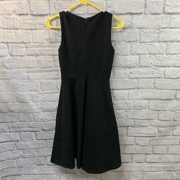 Lulus Black Hello World V Neck Midi Sleeveless Dress Size XS - Picture 5 of 6